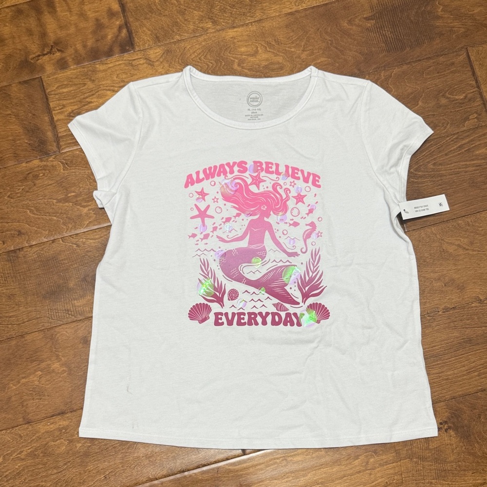 NWT Size XL (14-16$ White Tee with Pink Mermaid Graphic